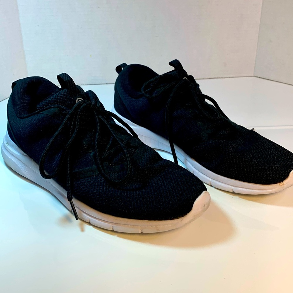 Sneakers for men’s size 10.5